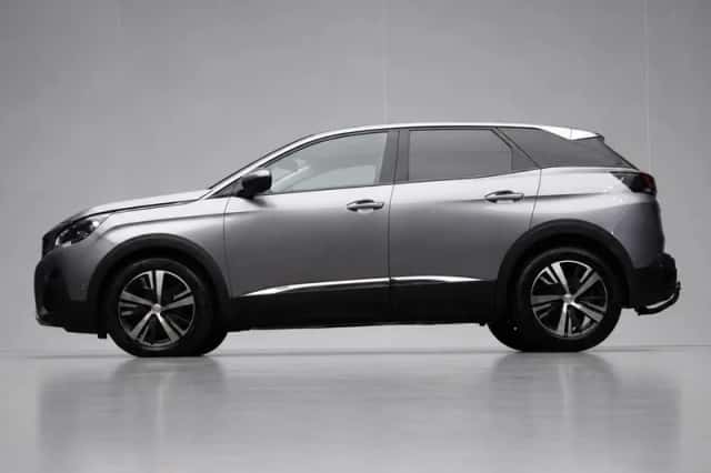Peugeot 3008 (2020) thumbnail 1