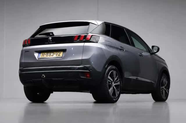 Peugeot 3008 (2020) thumbnail 5