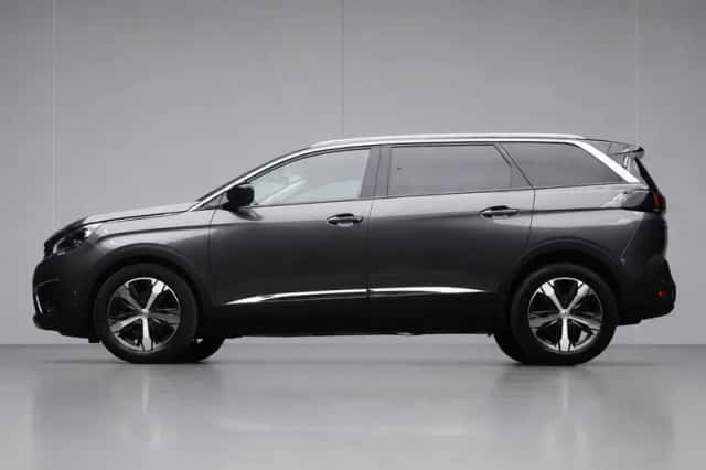Peugeot 5008 (2020) thumbnail 1
