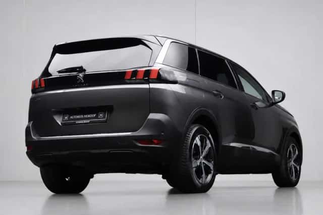 Peugeot 5008 (2020) thumbnail 5