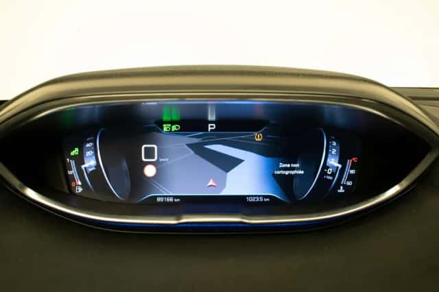 Peugeot 5008 (2018) thumbnail 6