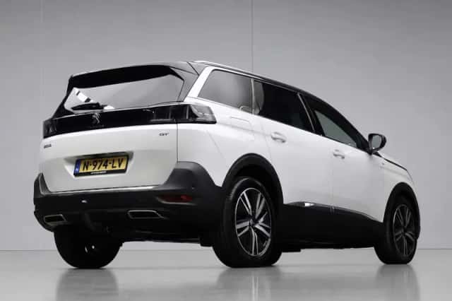 Peugeot 5008 (2021) thumbnail 5