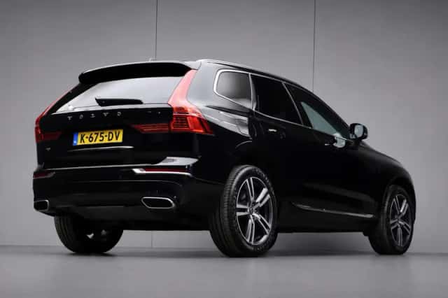 Volvo XC60 (2018) thumbnail 5
