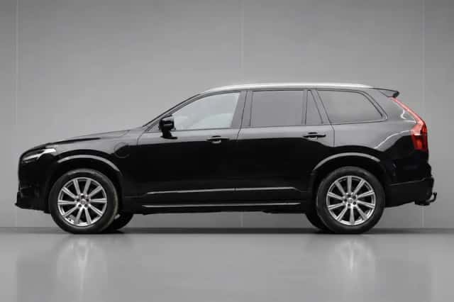 Volvo XC90 (2015) thumbnail 1