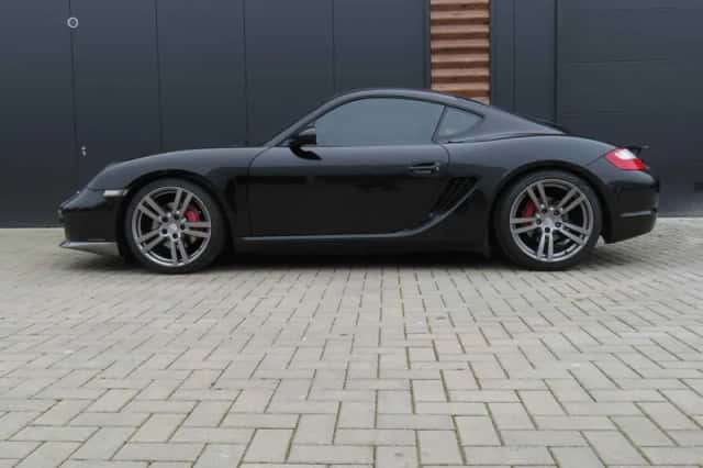 Porsche Cayman (2008) thumbnail 2