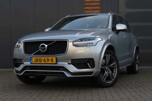 Volvo XC90 (2018) thumbnail 1