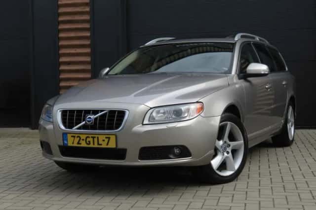 Volvo V70 (2008) thumbnail 1