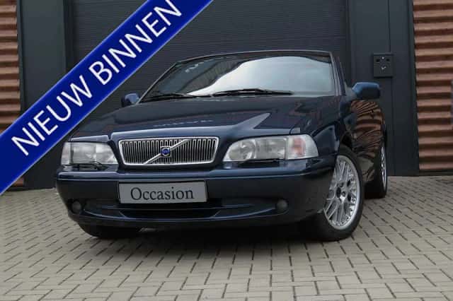 Volvo C70 (2001) thumbnail 1