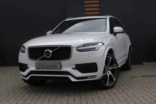 Volvo XC90 (2017) thumbnail 1