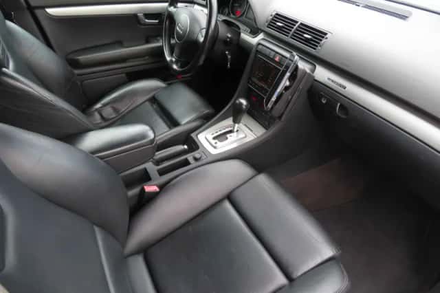 Audi S4 (2004) thumbnail 3