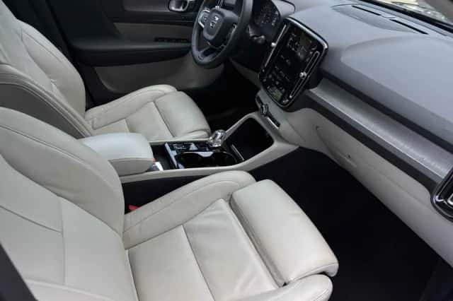 Volvo XC40 (2021) thumbnail 5