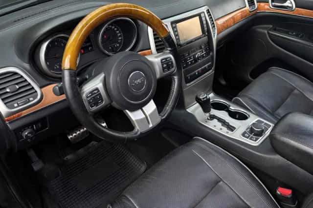 Jeep Grand Cherokee (2011) thumbnail 3