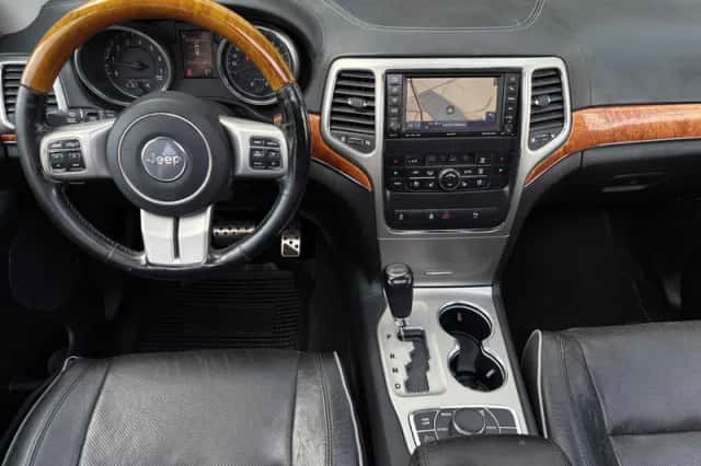 Jeep Grand Cherokee (2011) thumbnail 4