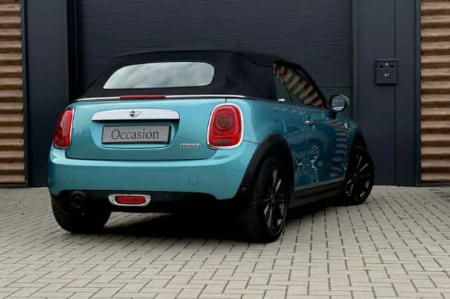 MINI Cooper (2017) thumbnail 3