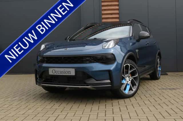 Lynk & Co 01 (2023) thumbnail 1