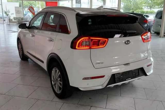 Kia Niro (2019) thumbnail 3