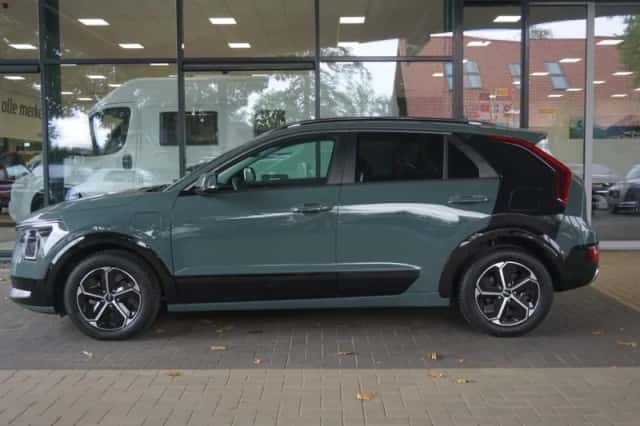 Kia Niro (2022) thumbnail 2