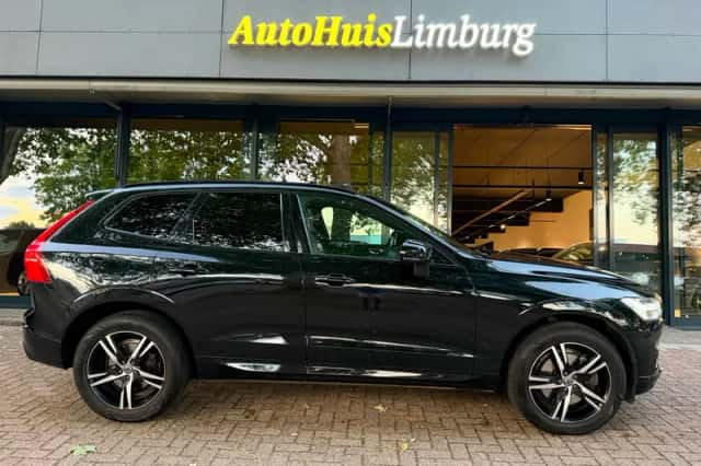 Volvo XC60 (2021) thumbnail 2