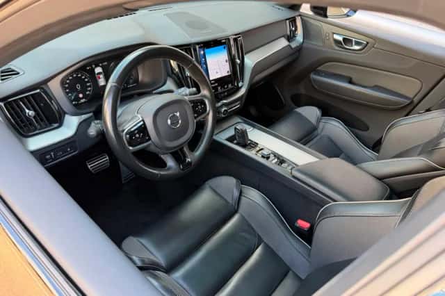 Volvo XC60 (2021) thumbnail 6