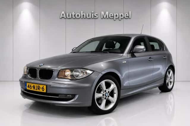 BMW 1-Serie (2010) thumbnail 1