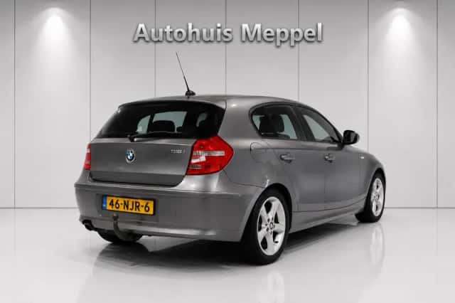 BMW 1-Serie (2010) thumbnail 3