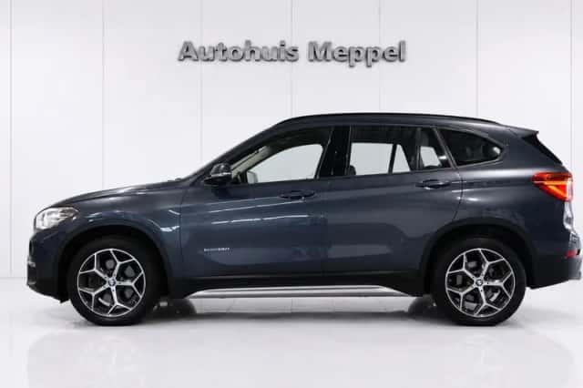 BMW X1 (2017) thumbnail 6