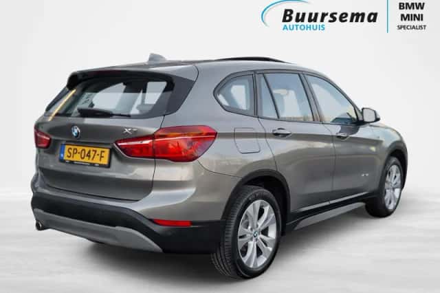 BMW X1 (2016) thumbnail 5