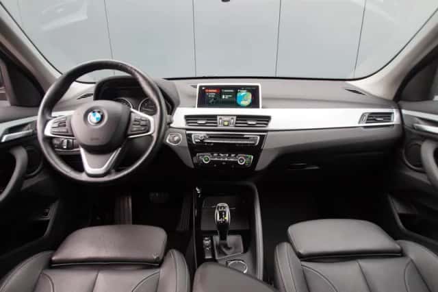 BMW X1 (2017) thumbnail 2