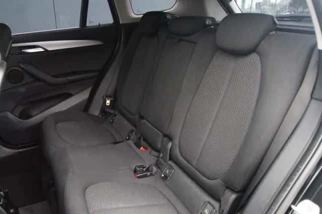 BMW X1 (2016) thumbnail 5