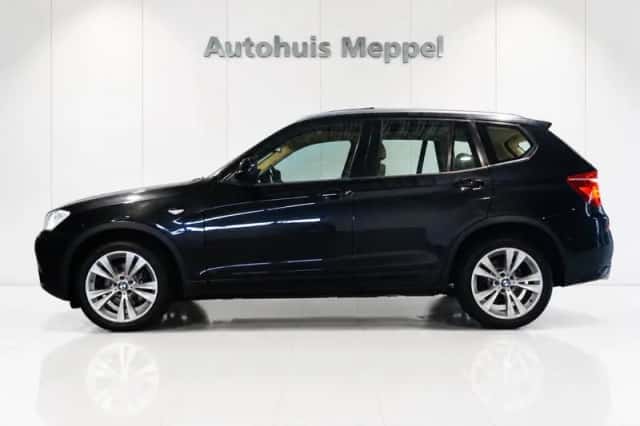 BMW X3 (2011) thumbnail 6