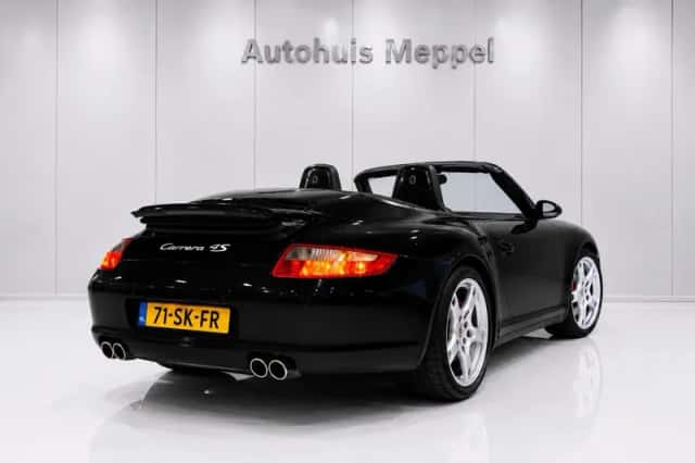 Porsche 911 (2006) thumbnail 3
