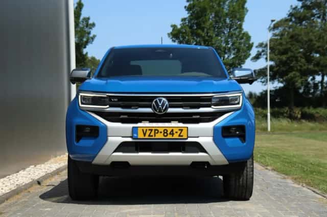 Volkswagen Amarok (2022) thumbnail 4