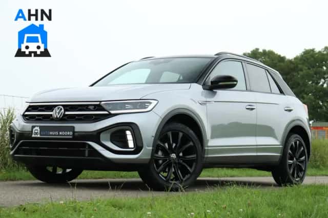 Volkswagen T-Roc (2023) thumbnail 1