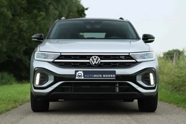 Volkswagen T-Roc (2023) thumbnail 4