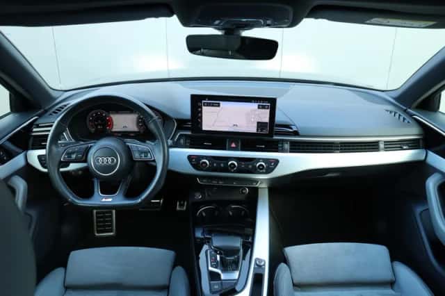 Audi A4 (2021) thumbnail 2