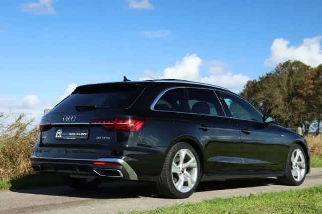 Audi A4 (2021) thumbnail 6