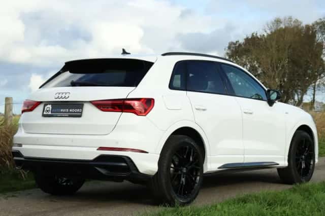 Audi Q3 (2019) thumbnail 6