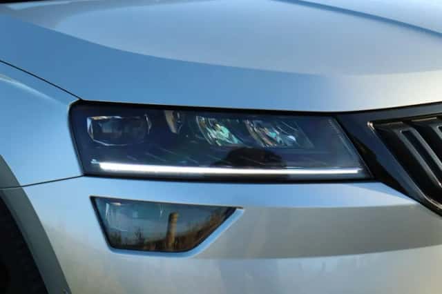 Škoda Karoq (2019) thumbnail 5