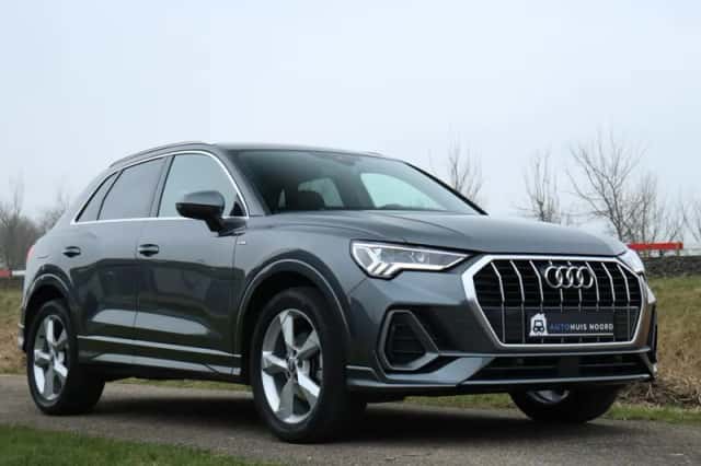 Audi Q3 (2019) thumbnail 3