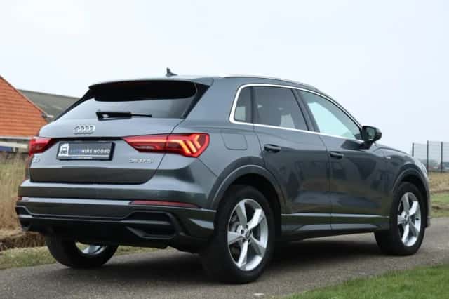 Audi Q3 (2019) thumbnail 6
