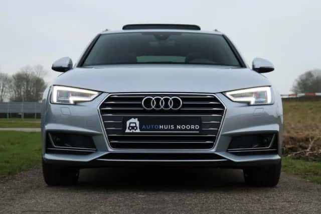 Audi A4 (2017) thumbnail 4