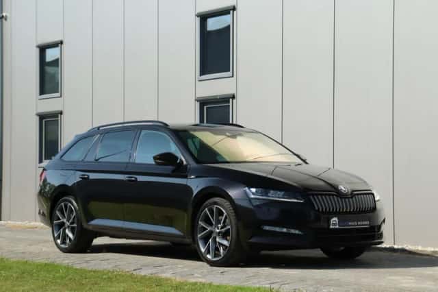 Škoda Superb (2020) thumbnail 3