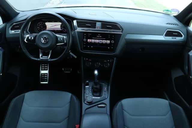 Volkswagen Tiguan (2017) thumbnail 2