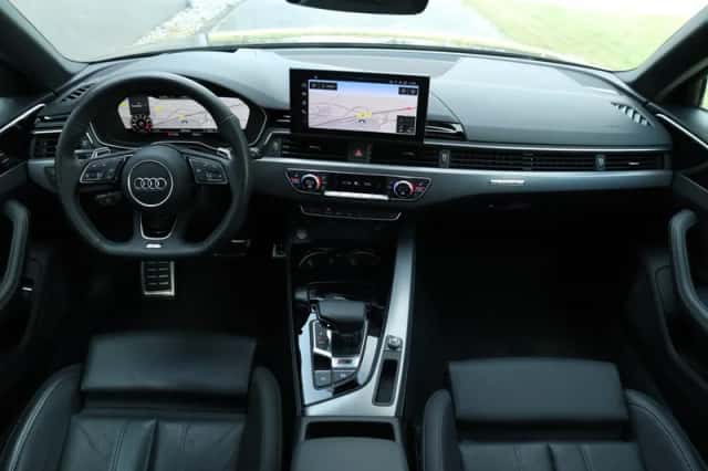 Audi RS 4 (2020) thumbnail 2