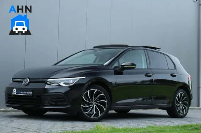 Volkswagen Golf (2020) thumbnail 1