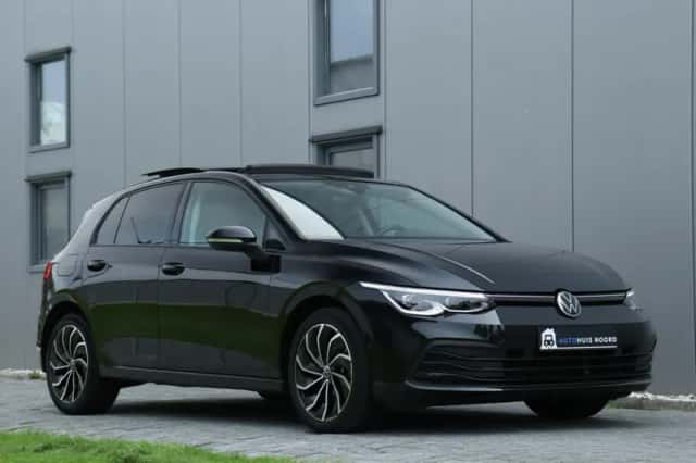 Volkswagen Golf (2020) thumbnail 3