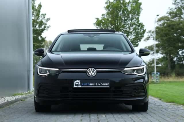 Volkswagen Golf (2020) thumbnail 4