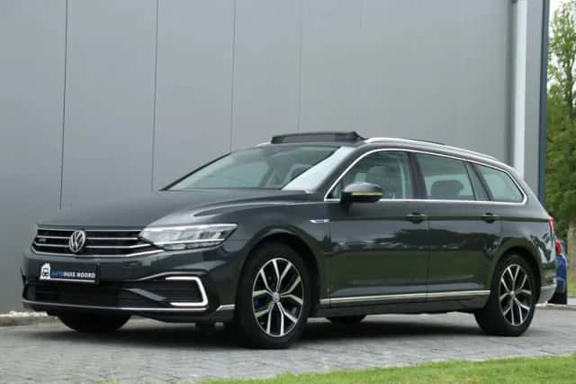 Volkswagen Passat (2020) thumbnail 6