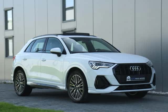 Audi Q3 (2021) thumbnail 3