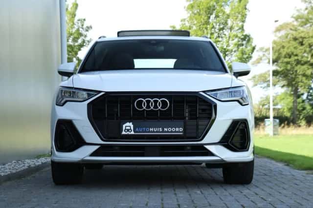 Audi Q3 (2021) thumbnail 4